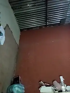 Snapshot of 317894 chatting on 10-31-25, 11:11 317894 online show from 10-31-25, 11:11