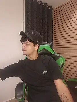 317894 online show from 04-01-26, 06:14