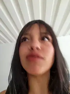 chloe 03  online show from 10-07-25, 07:55