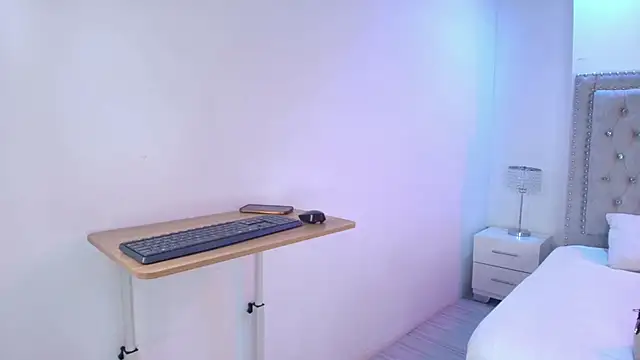 Lia adamsss online show from 06-12-26, 03:27