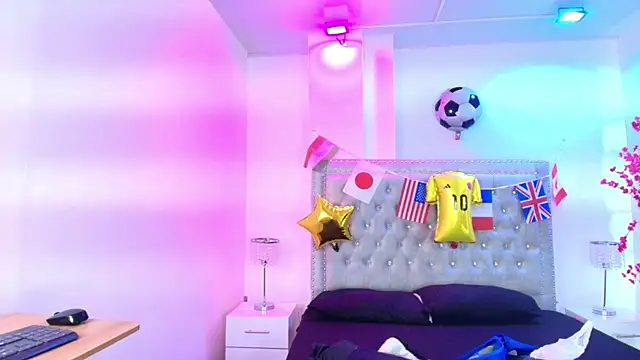 Lia adamsss online show from 06-17-26, 03:20