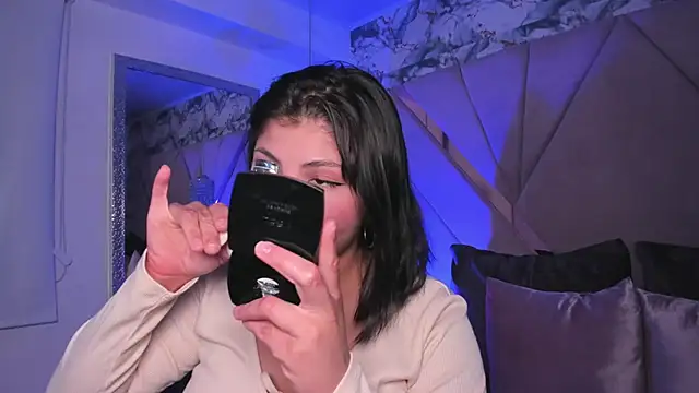 abby roux online show from 12-15-25, 02:49