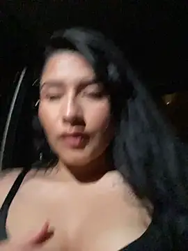 andrea gomes  online show from 10-24-25, 09:06