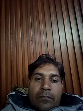 Snapshot of johnny8731 chatting on 11-27-25, 03:03 johnny8731 online show from 11-27-25, 03:03