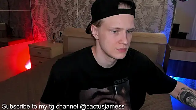 Snapshot of Cactus__James chatting on 10-04-25, 02:37 Cactus James online show from 10-04-25, 02:37