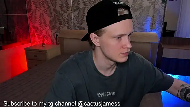 Snapshot of Cactus__James chatting on 10-16-25, 04:19 Cactus James online show from 10-16-25, 04:19
