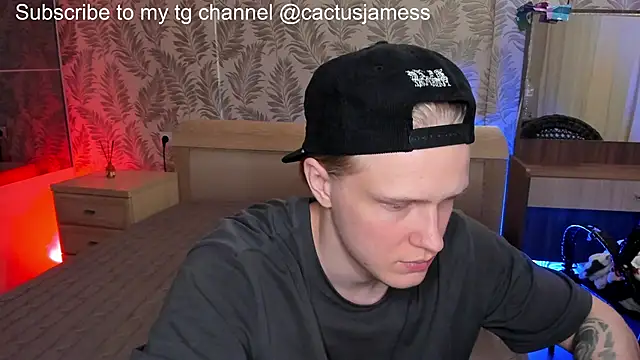 Snapshot of Cactus__James chatting on 11-02-25, 05:48 Cactus James online show from 11-02-25, 05:48