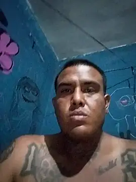 Patilllas online show from 10-25-25, 02:41