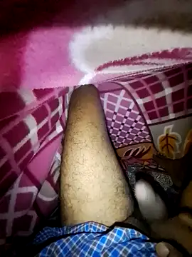 hot integer online show from 11-17-25, 04:24