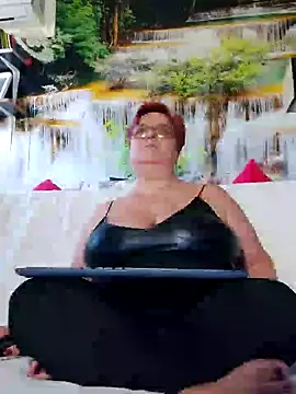 QueenPammy1 online show from 01-27-25, 10:16