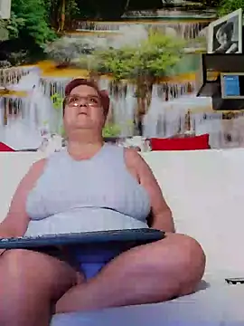 QueenPammy1 online show from 02-02-25, 06:37