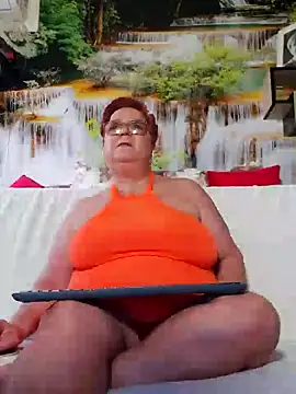 QueenPammy1 online show from 02-05-25, 07:07