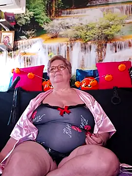 QueenPammy1 online show from 10-30-25, 11:55