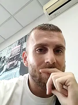 Snapshot of trainwithme chatting on 09-23-25, 05:54 trainwithme online show from 09-23-25, 05:54