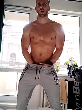 Snapshot of trainwithme chatting on 10-06-25, 08:23 trainwithme online show from 10-06-25, 08:23