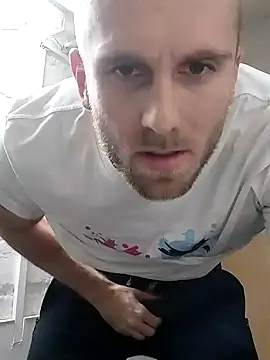 Snapshot of trainwithme chatting on 10-22-25, 11:10 trainwithme online show from 10-22-25, 11:10