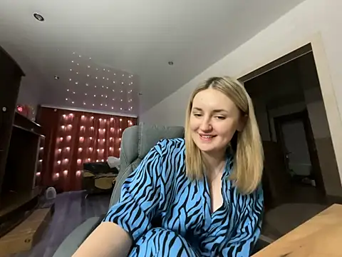 Snapshot of JudeValenti chatting on 03-20-25, 08:08 JudeValenti online show from 03-20-25, 08:08