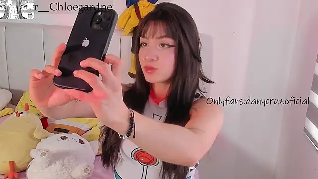 chloee gardner online show from 10-07-25, 09:56