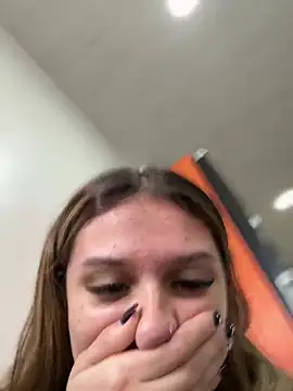 aliisonn  parker26 online show from 03-18-25, 07:10