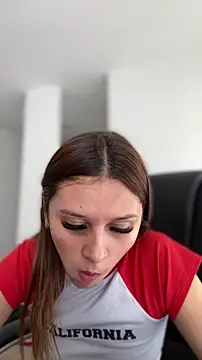 aliisonn  parker26 online show from 11-07-25, 05:13