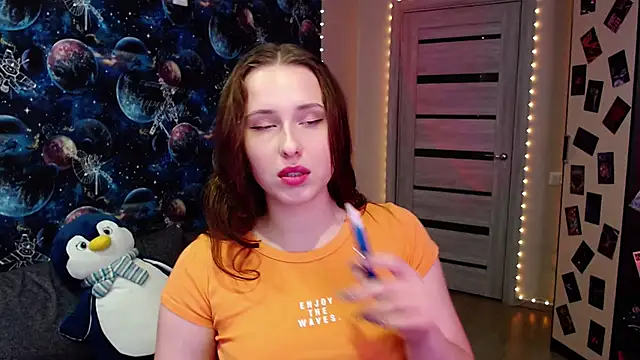 BarbiePieer online show from 10-17-25, 11:35