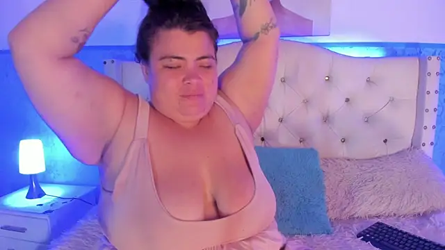 Snapshot of dirtyBBWplay chatting on 09-25-25, 03:21 dirtyBBWplay online show from 09-25-25, 03:21