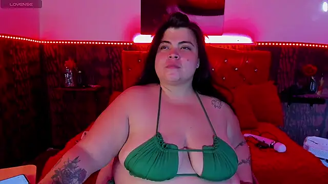 Snapshot of dirtyBBWplay chatting on 05-06-26, 09:42 dirtyBBWplay online show from 05-06-26, 09:42