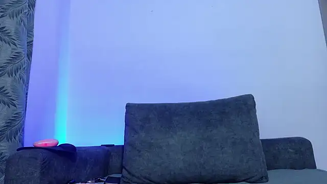 Misscarolsph online show from 05-03-26, 06:25