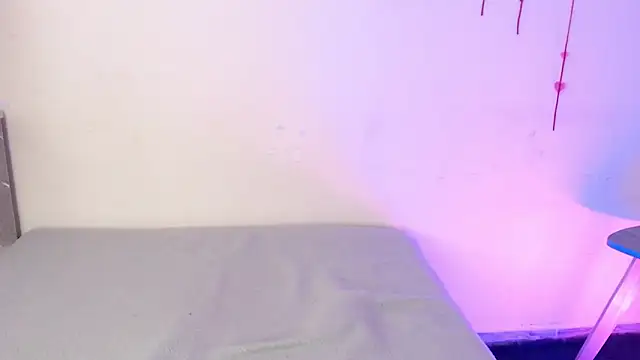 Thalia anderson online show from 12-13-25, 11:43