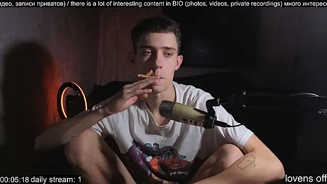 Snapshot of w0rkman chatting on 10-03-25, 09:12 w0rkman online show from 10-03-25, 09:12