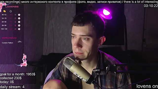 Snapshot of w0rkman chatting on 10-09-25, 07:34 w0rkman online show from 10-09-25, 07:34