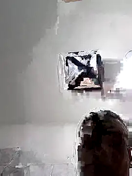 Snapshot of calfran chatting on 10-08-25, 10:07 calfran online show from 10-08-25, 10:07