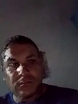 Snapshot of calfran chatting on 10-19-25, 09:37 calfran online show from 10-19-25, 09:37