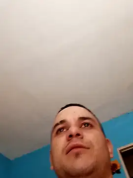 Snapshot of calfran chatting on 11-16-25, 05:18 calfran online show from 11-16-25, 05:18