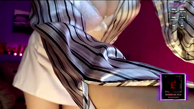 Snapshot of MilanaPure chatting on 11-17-25, 03:18 MilanaPure online show from 11-17-25, 03:18