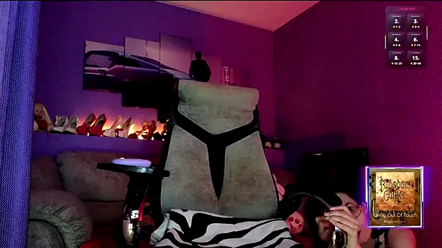 Snapshot of MilanaPure chatting on 01-12-26, 04:23 MilanaPure online show from 01-12-26, 04:23