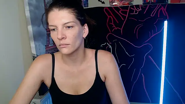 VanessaRey  online show from 10-26-25, 07:36