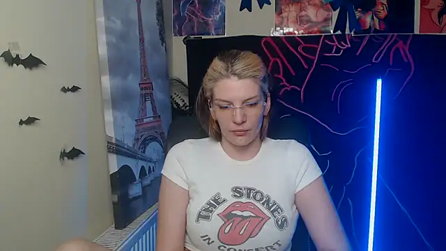 VanessaRey  online show from 04-30-26, 08:57