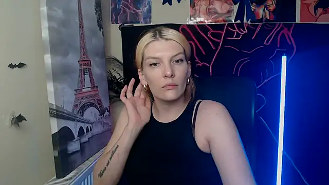 VanessaRey  online show from 05-04-26, 04:03