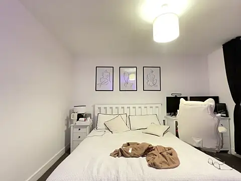 Snapshot of Missalex_xo chatting on 10-10-25, 09:03 Missalex xo online show from 10-10-25, 09:03