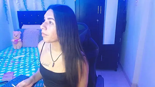 Snapshot of Lyaa_Cute chatting on 02-25-26, 03:05 Lyaa Cute online show from 02-25-26, 03:05