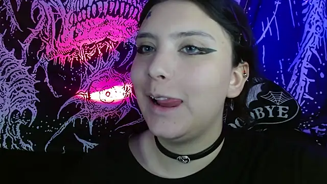 Snapshot of mikaskullcs chatting on 09-24-25, 04:38 mikaskullcs online show from 09-24-25, 04:38