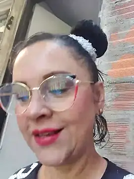 Amadamilf1980 online show from 05-09-26, 02:22
