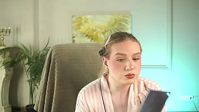 Jes Solar online show from 06-24-26, 09:47