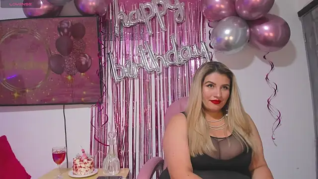 mailyn baker online show from 09-26-25, 01:42