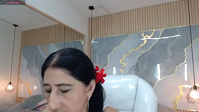 Snapshot of nei_girl chatting on 03-09-26, 12:09 nei girl online show from 03-09-26, 12:09