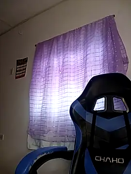Snapshot of taimara_1 chatting on 05-05-26, 09:56 taimara 1 online show from 05-05-26, 09:56