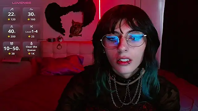 Snapshot of goth_minerva chatting on 09-16-25, 01:45 goth minerva online show from 09-16-25, 01:45