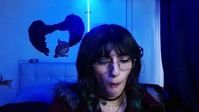 Snapshot of goth_minerva chatting on 09-18-25, 01:46 goth minerva online show from 09-18-25, 01:46