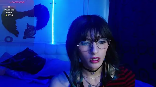 goth minerva online show from 09-23-25, 01:47